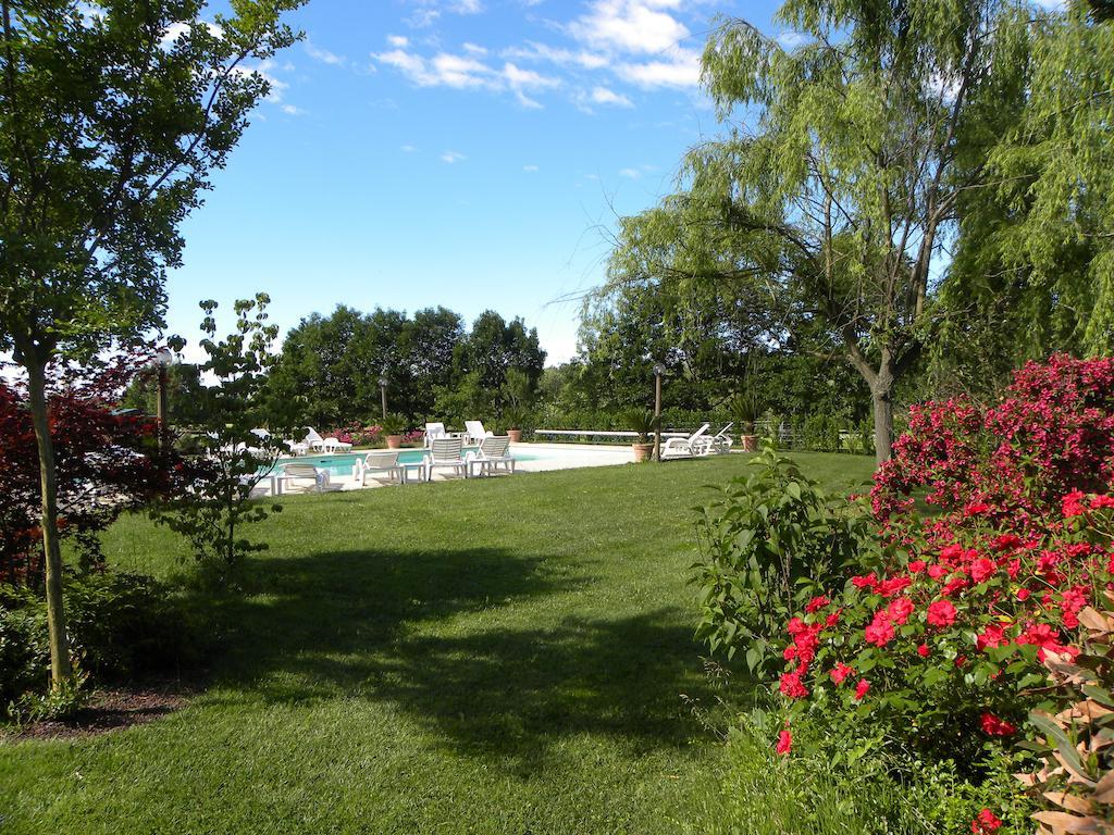 Agriturismo Fano'S Farm Suno Luaran gambar